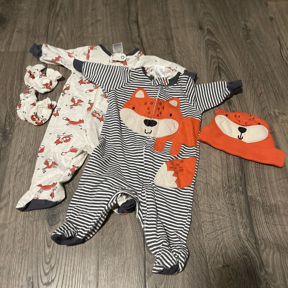 Fox sleep n play pjs. Gently used. Excellent condition.